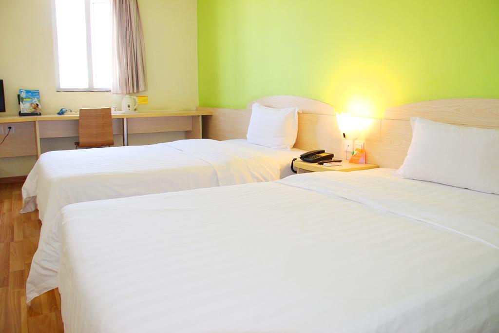 מלון 7Days Premium Guangzhou Tianhe Shipaiqiao חדר תמונה