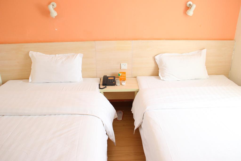 מלון 7Days Premium Guangzhou Tianhe Shipaiqiao חדר תמונה