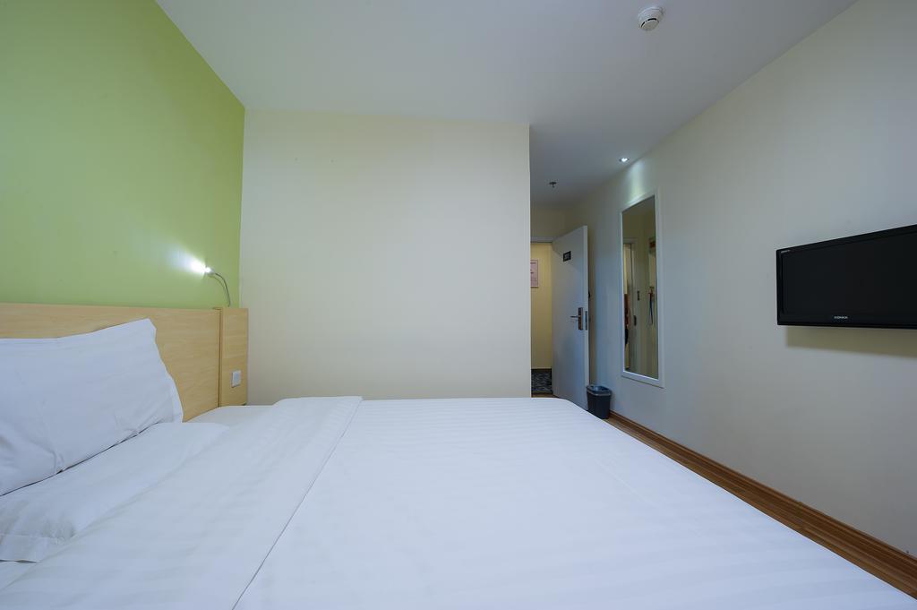 מלון 7Days Premium Guangzhou Tianhe Shipaiqiao חדר תמונה