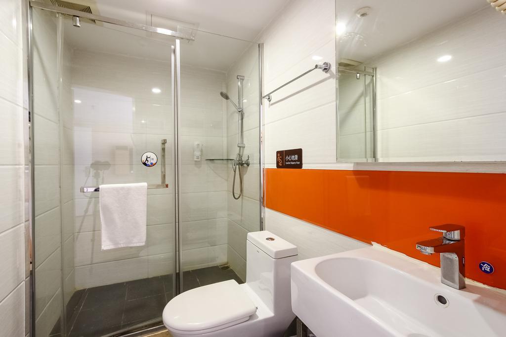 מלון 7Days Premium Guangzhou Tianhe Shipaiqiao מראה חיצוני תמונה